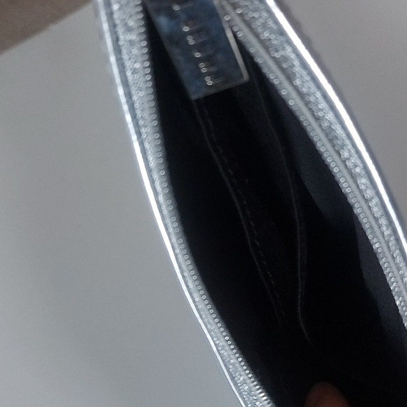 🦋 3/$30 Bobbi Brown silver wristlet / cosmetic case - Picture 3 of 4